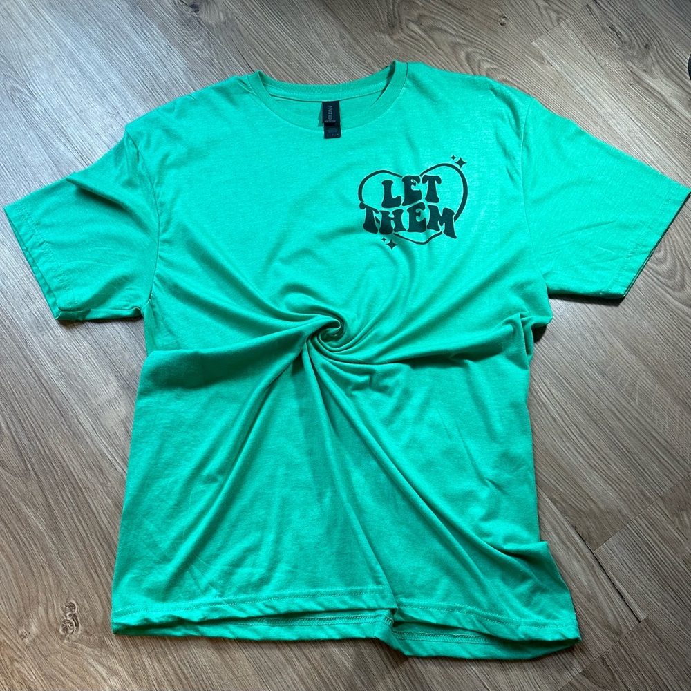 Gilden soft style large t-shirt